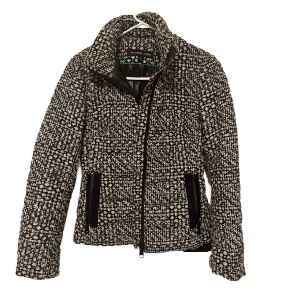 Stylish ski jacket